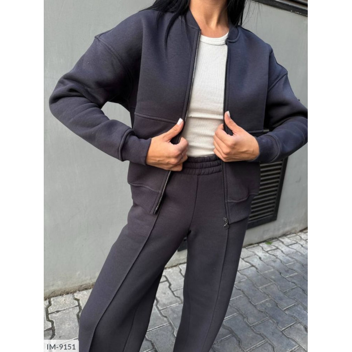 Жіночі прогулянкові костюми IM-9151 — елегантність у кожному русі
