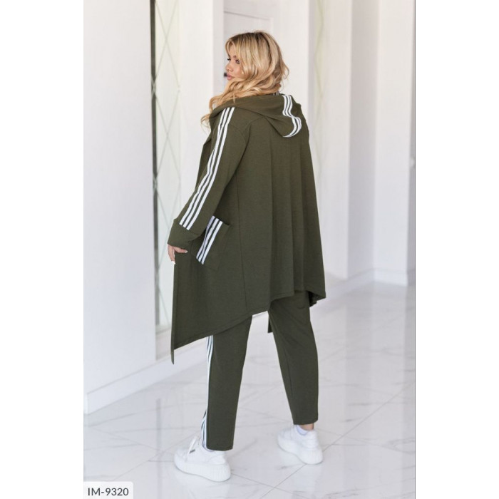 Модні костюми XL+ IM-9320 — гармонія стилю і практичності