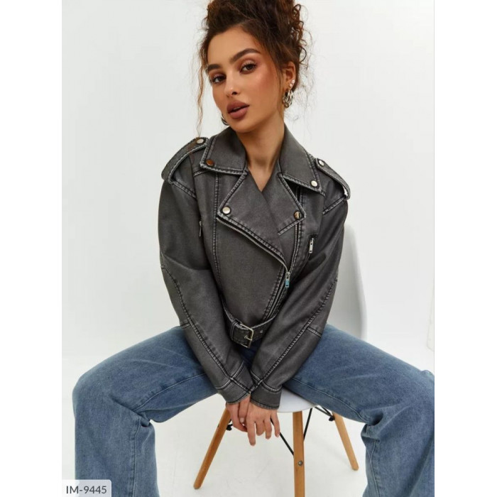 Верхній одяг IM-9445 — тепло і стиль у кожній деталі