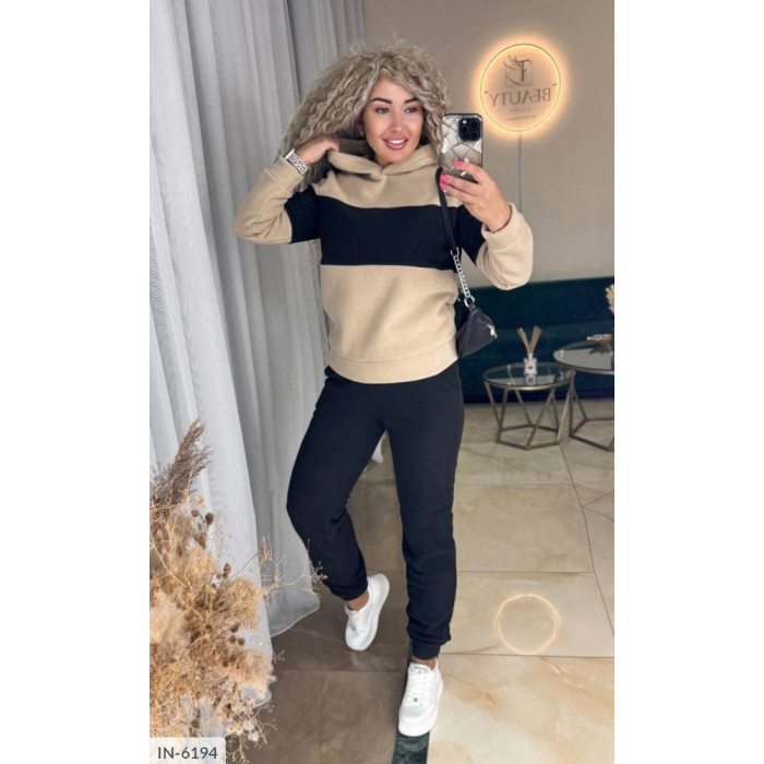 Модні костюми для спорту IN-6194 — легкість і комфорт