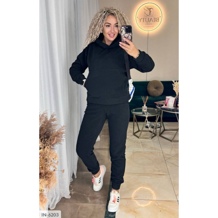 Модні спортивні костюми для активних жінок IN-6203