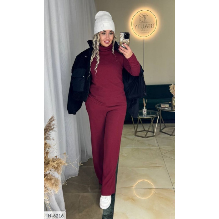 Жіночі костюми IN-6216 — сучасний дизайн і комфорт