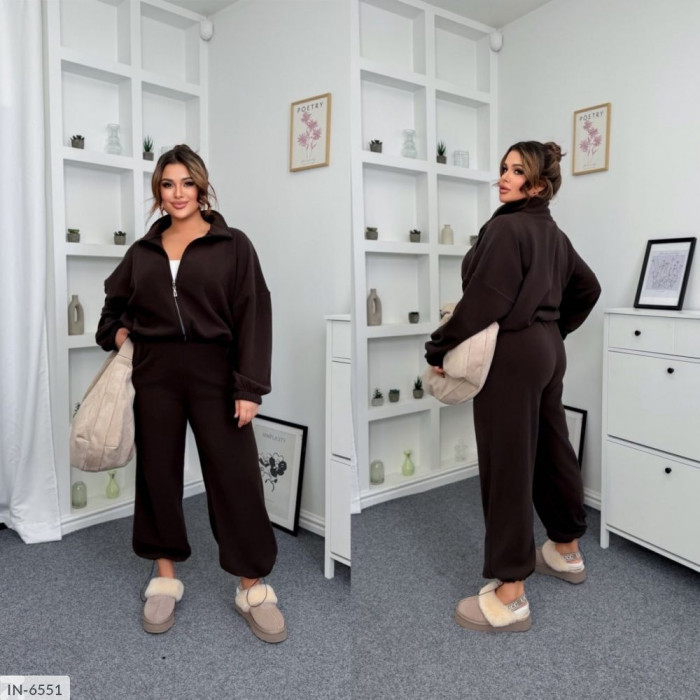 Модні костюми IN-6551 — легкість і впевненість у кожному русі
