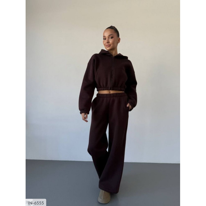 Стильні жіночі костюми IN-6555 — зручність і шарм