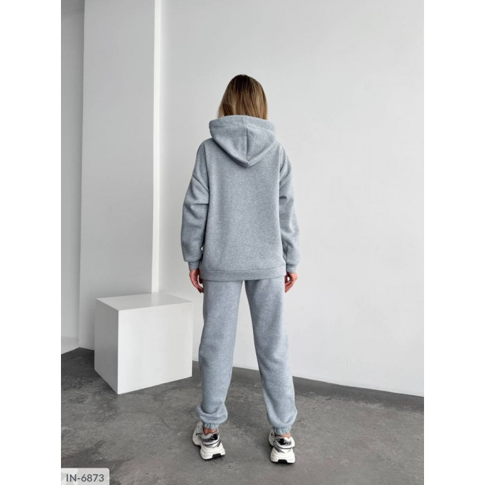 Модні спортивні костюми для активних жінок IN-6873