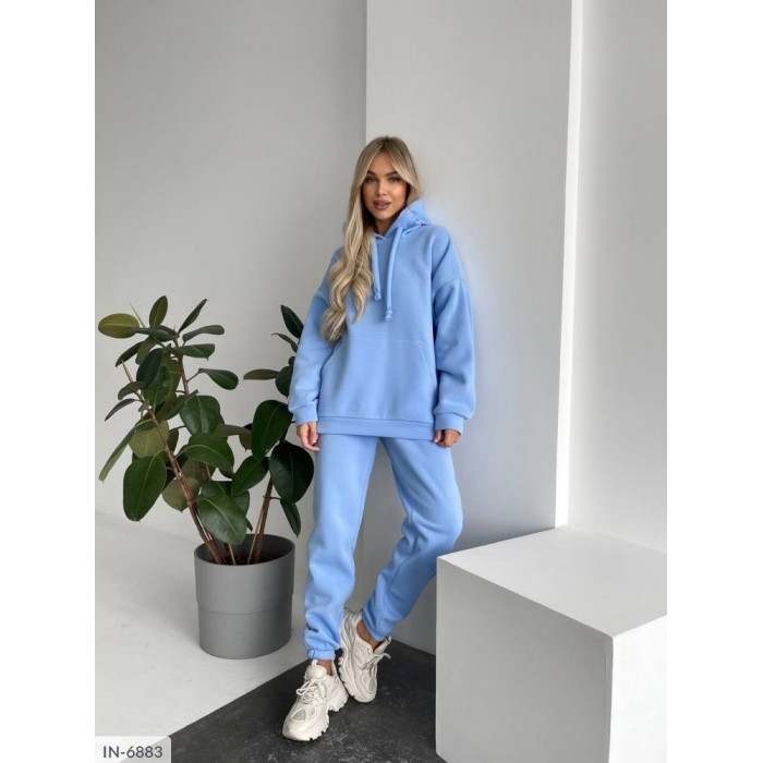 Жіночі костюми Odessa Moda IN-6883 — стиль і впевненість