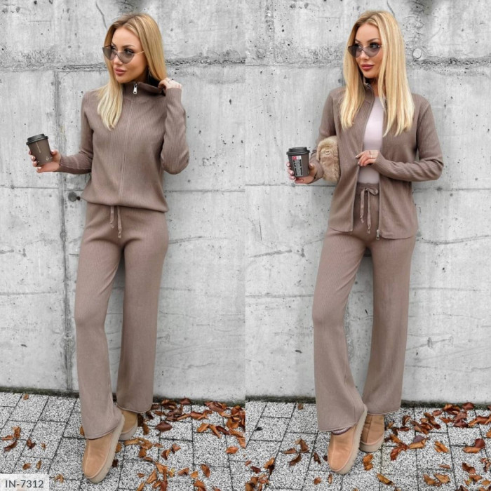 Костюми 2025 IN-7312 — трендові фасони