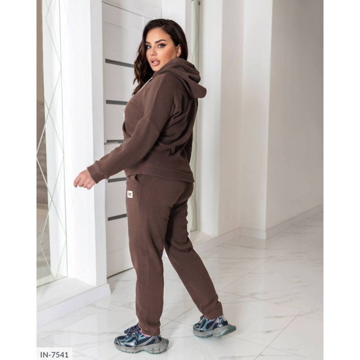 Модні костюми Plus Size IN-7541 — комфорт без меж