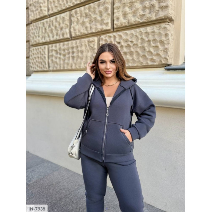 Костюми великого розміру IN-7938 — зручність і стиль