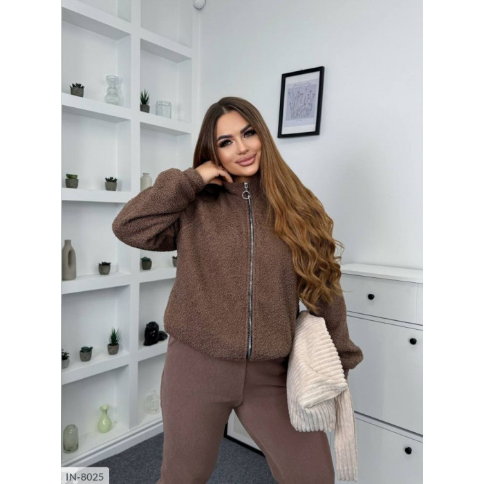 Костюми Plus Size IN-8025 — тренди для активних жінок