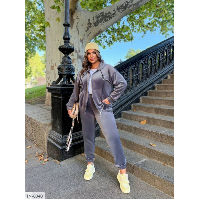 XL+ костюми IN-8040 — сучасна мода